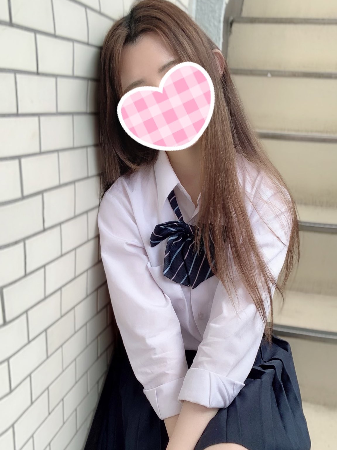 てぃな