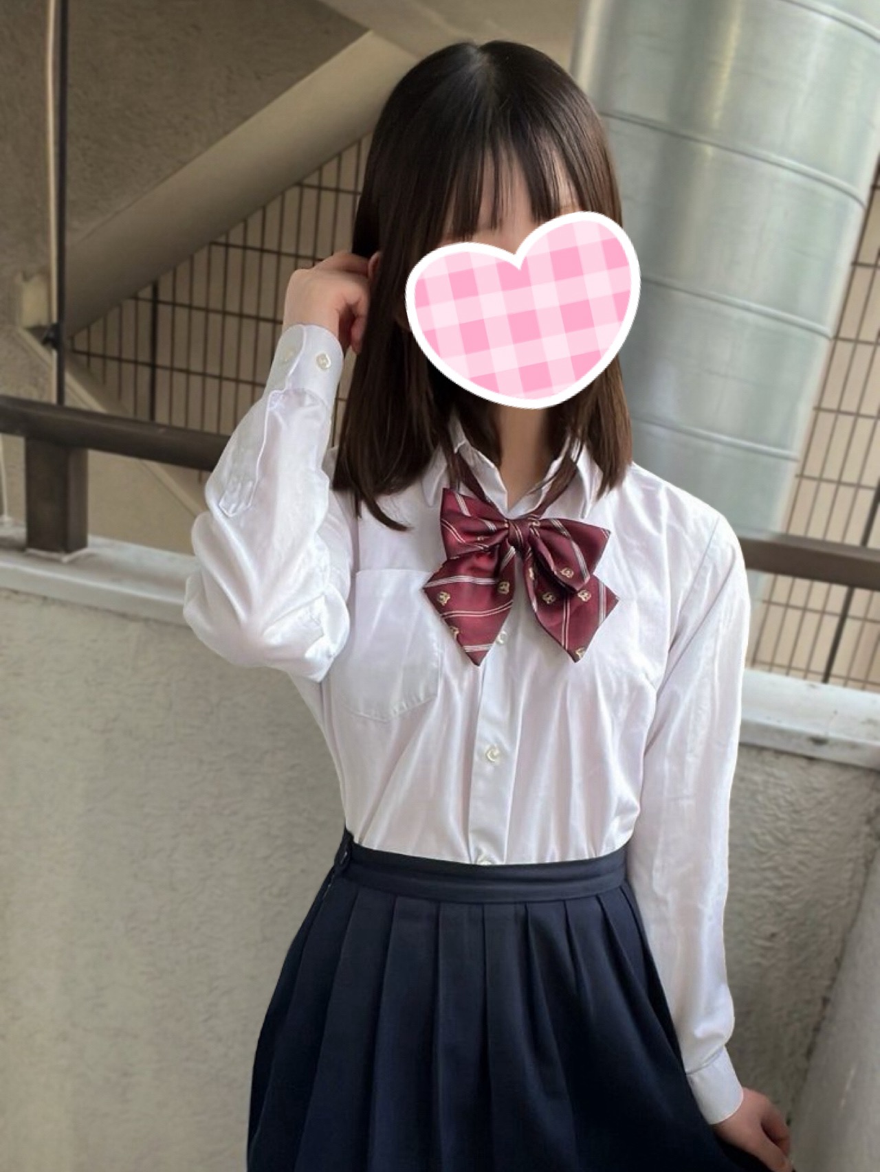 にこる