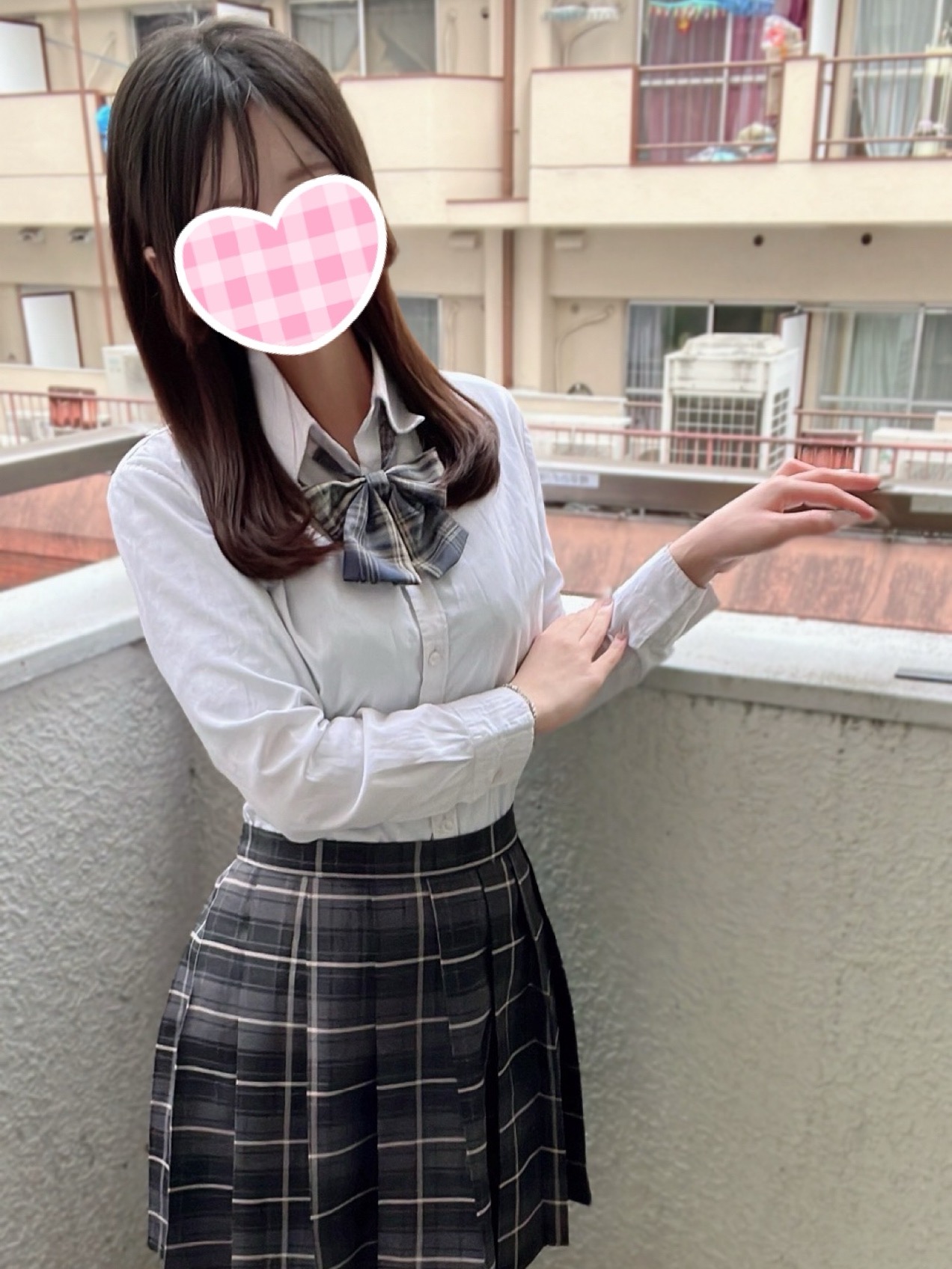 るり